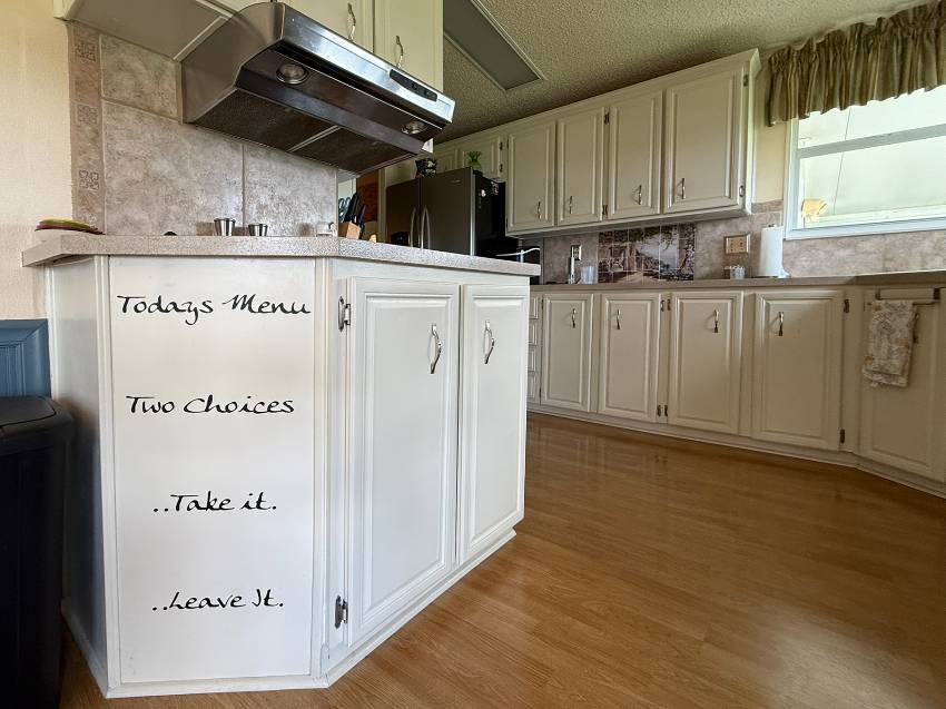 8111 Buena Vista Drive a Ellenton, FL Mobile or Manufactured Home for Sale